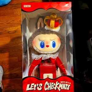 POPMART Lets Checkmate King Labubu